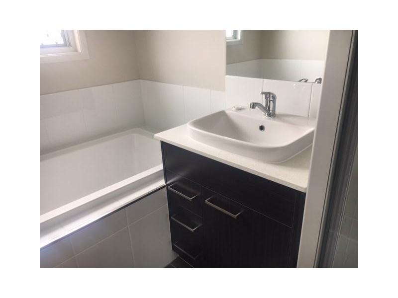 33 North Quay Circuit, Hope Island QLD 4212