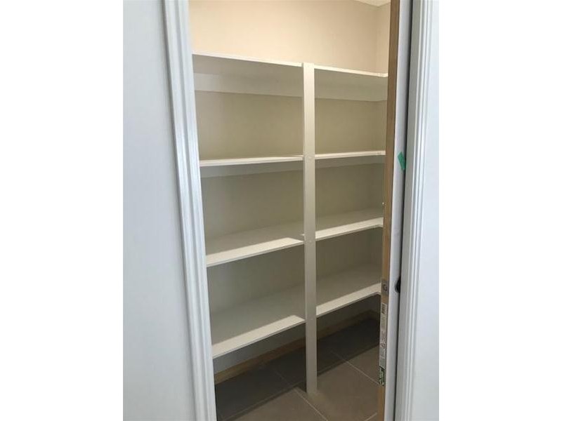 17 Grevillea Crescent, Maudsland QLD 4210