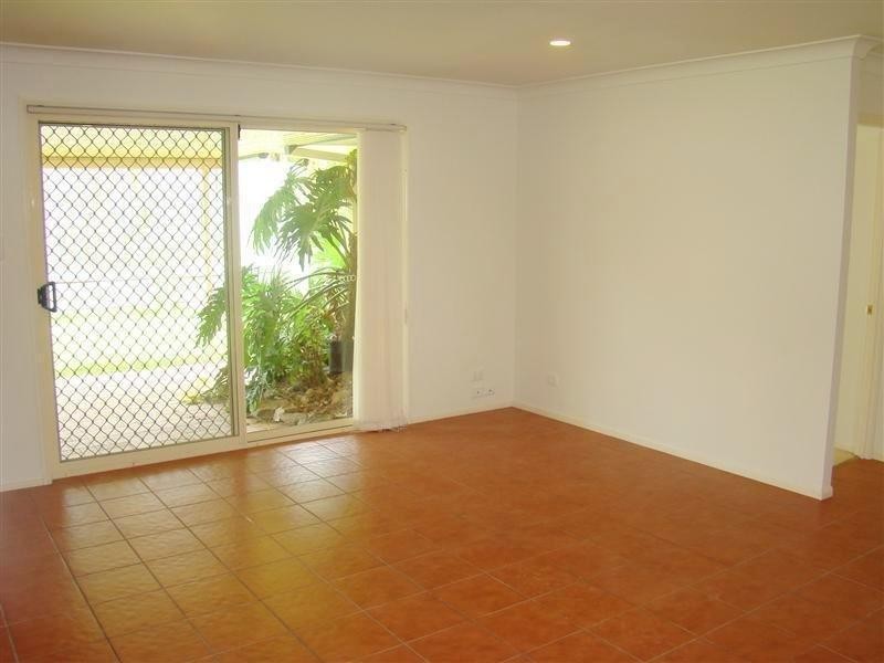 9 Castle Rock Street, Parkwood QLD 4214