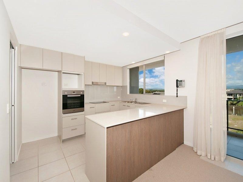 3307/2 Activa Way, Hope Island QLD 4212