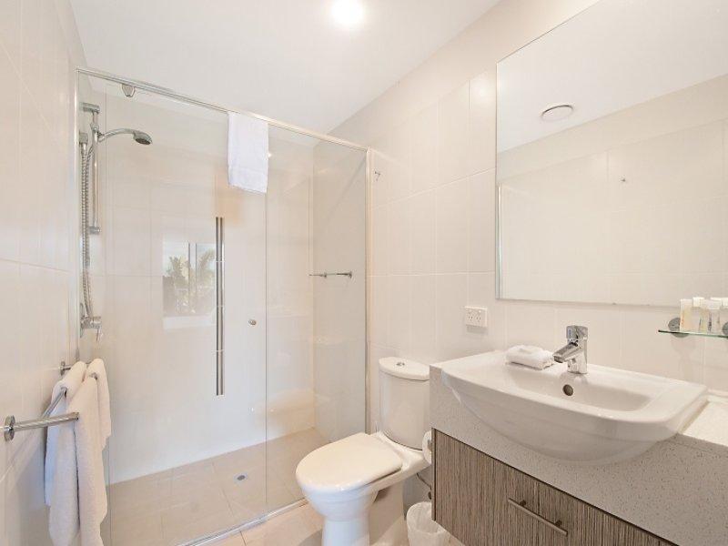 3307/2 Activa Way, Hope Island QLD 4212