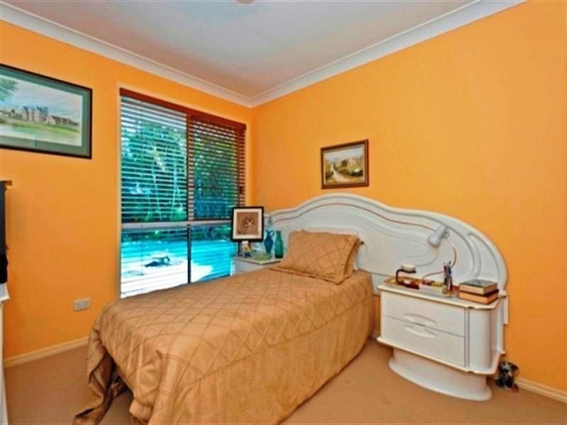 6 Kagi Court, Runaway Bay QLD 4216