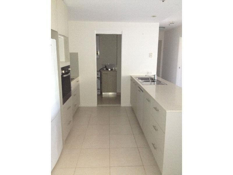 3104/2 Activa Way, Hope Island QLD 4212