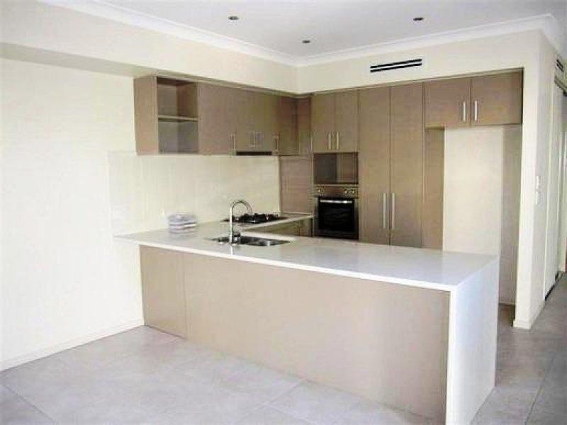 13 Havana Key, Broadbeach QLD 4218