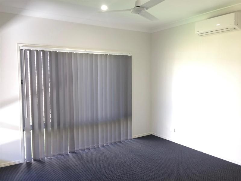 3 Waters Close, Hope Island QLD 4212