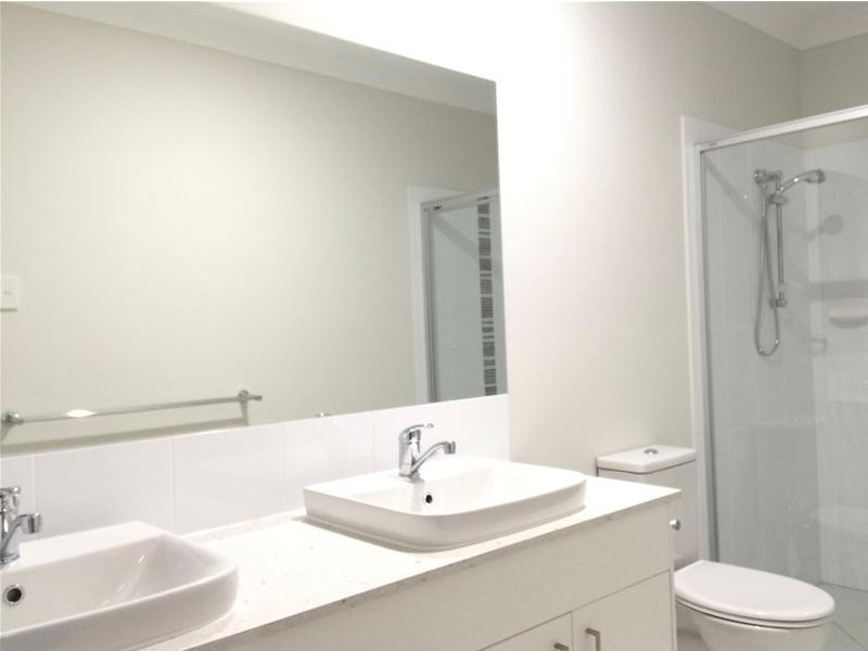 28 View Line Crescent, Hope Island QLD 4212