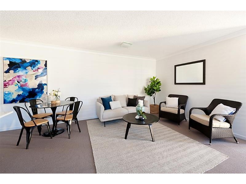 1/14 – 16  Proud Street, Labrador QLD 4215