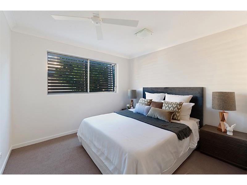 1/14 – 16  Proud Street, Labrador QLD 4215