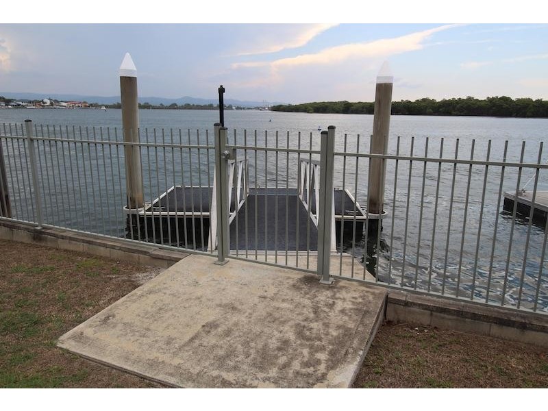 6/8 Paradise Parade, Paradise Point QLD 4216