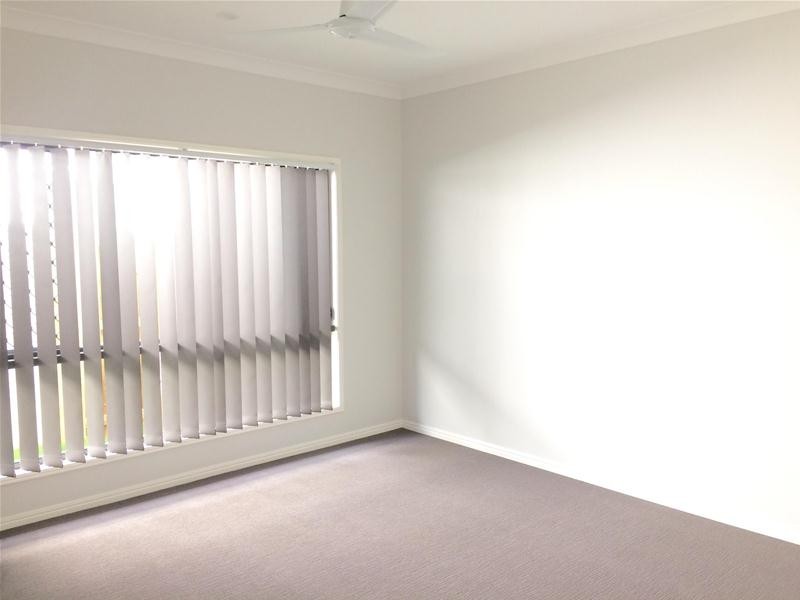 11 Sunwood Crescent, Maudsland QLD 4210