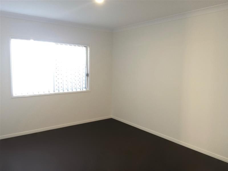 4 Keelson Crescent, Hope Island QLD 4212