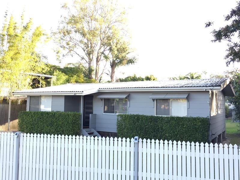 8 Coombe Avenue, Hope Island QLD 4212