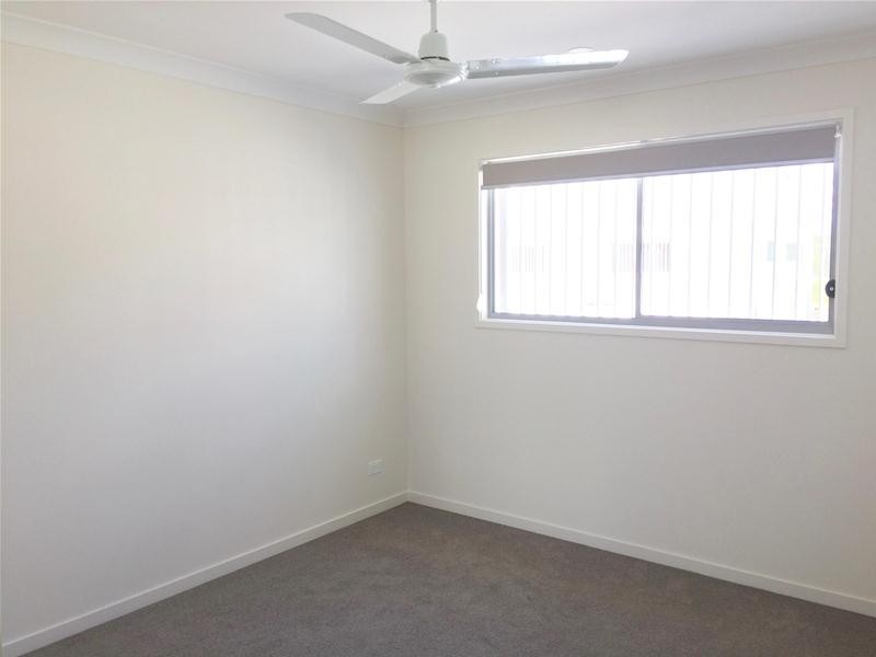 26/1 Waters Close, Hope Island QLD 4212