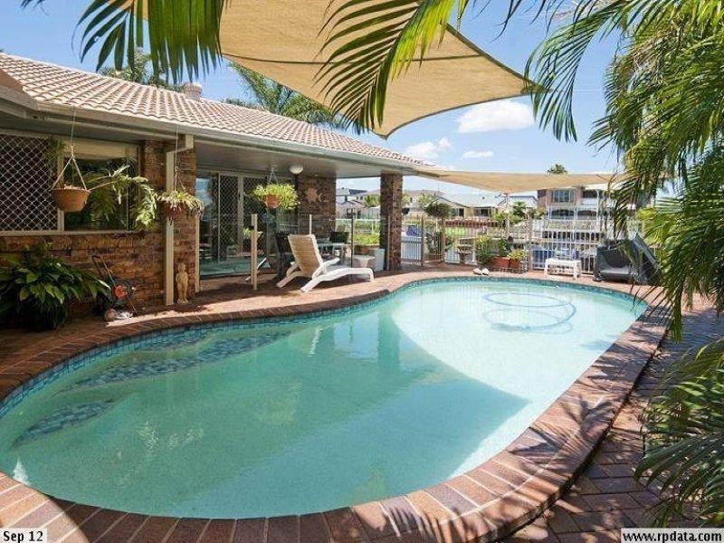 16 Oxley Drive, Paradise Point QLD 4216