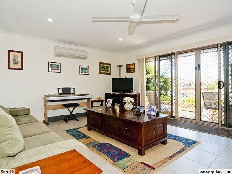 16 Oxley Drive, Paradise Point QLD 4216