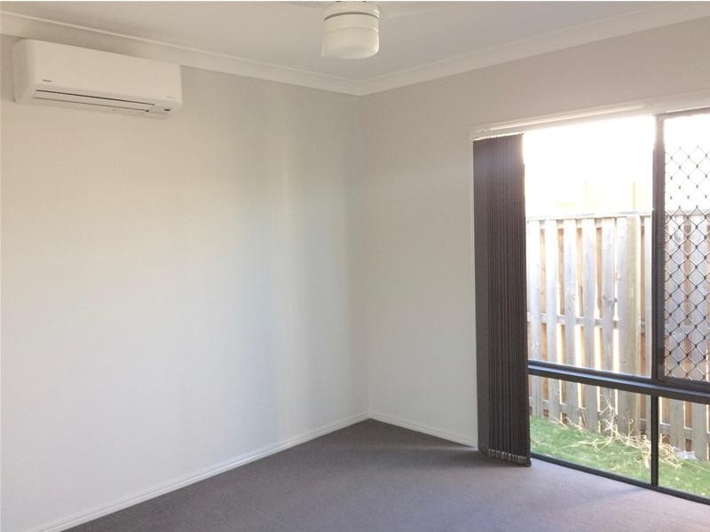 6 Keelson Crescent, Hope Island QLD 4212