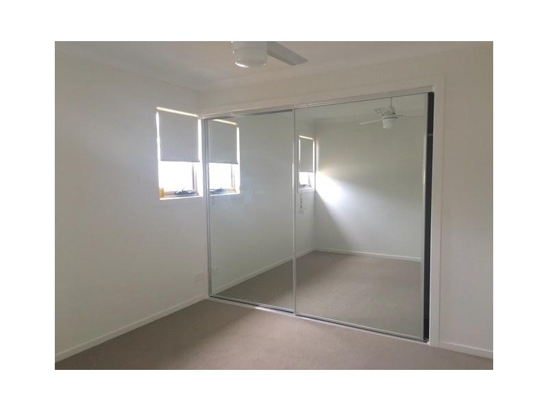 4 Savanna Garden, Pimpama QLD 4209