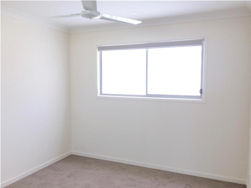 25/1 Waters Close, Hope Island QLD 4212