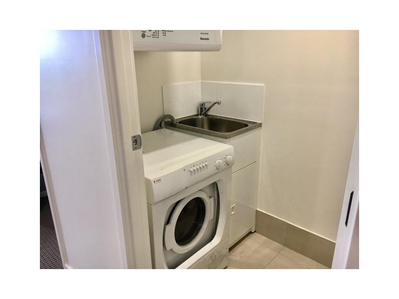 103/35 Halcyon Way, Hope Island QLD 4212