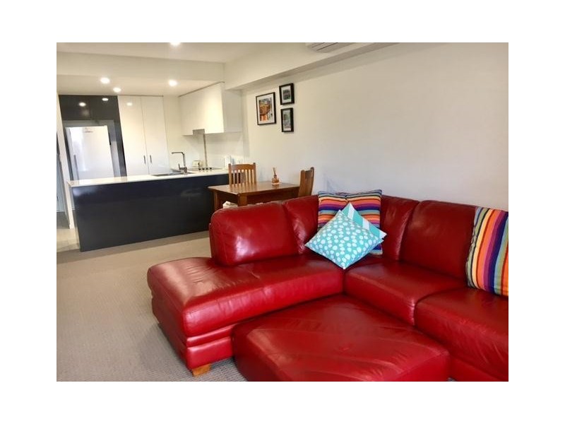 103/35 Halcyon Way, Hope Island QLD 4212