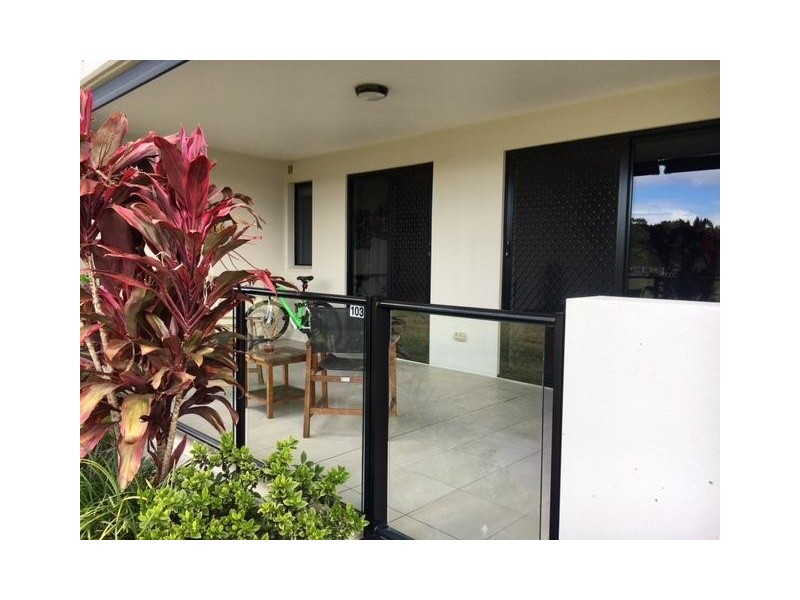 103/35 Halcyon Way, Hope Island QLD 4212