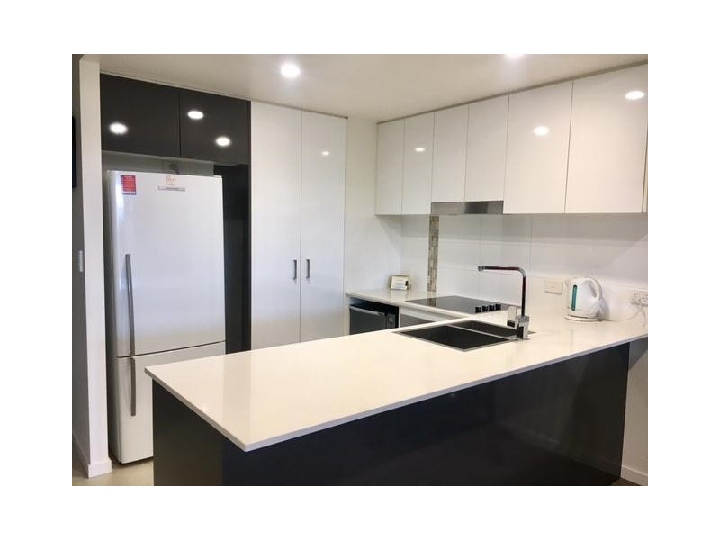 103/35 Halcyon Way, Hope Island QLD 4212