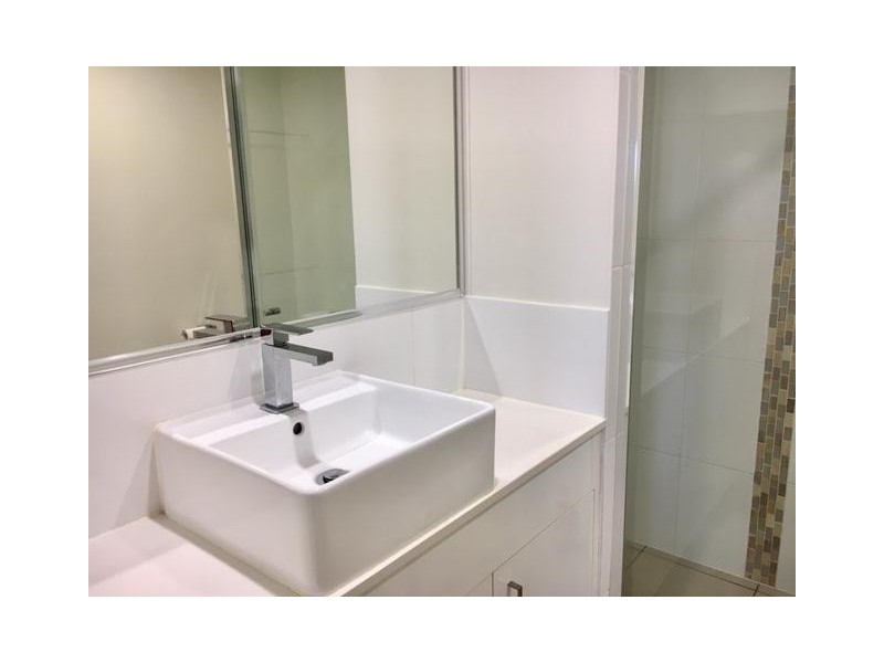 103/35 Halcyon Way, Hope Island QLD 4212