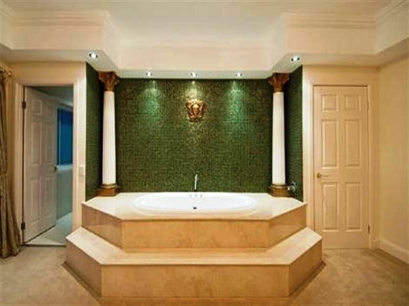 8 The Sovereign Mile, Sovereign Islands QLD 4216