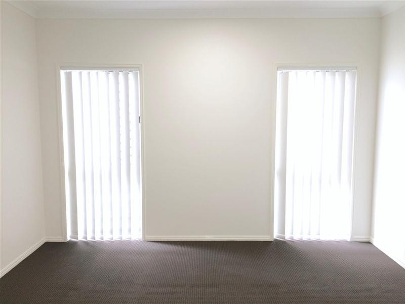 10 Waters Close, Hope Island QLD 4212