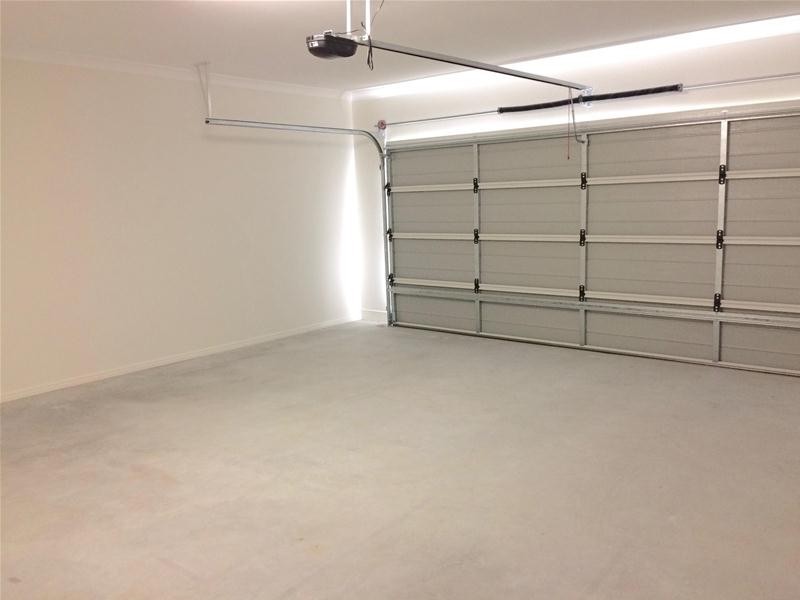 10 Waters Close, Hope Island QLD 4212