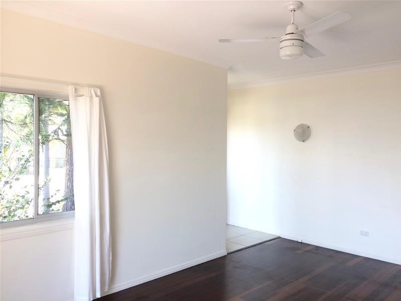 62 Coombe Avenue, Hope Island QLD 4212