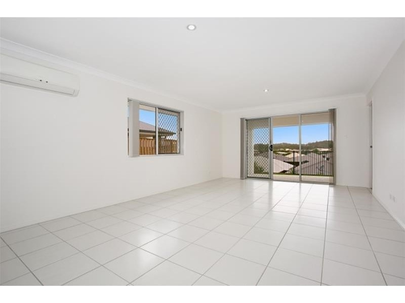 6 Hillstone Crossing, Maudsland QLD 4210