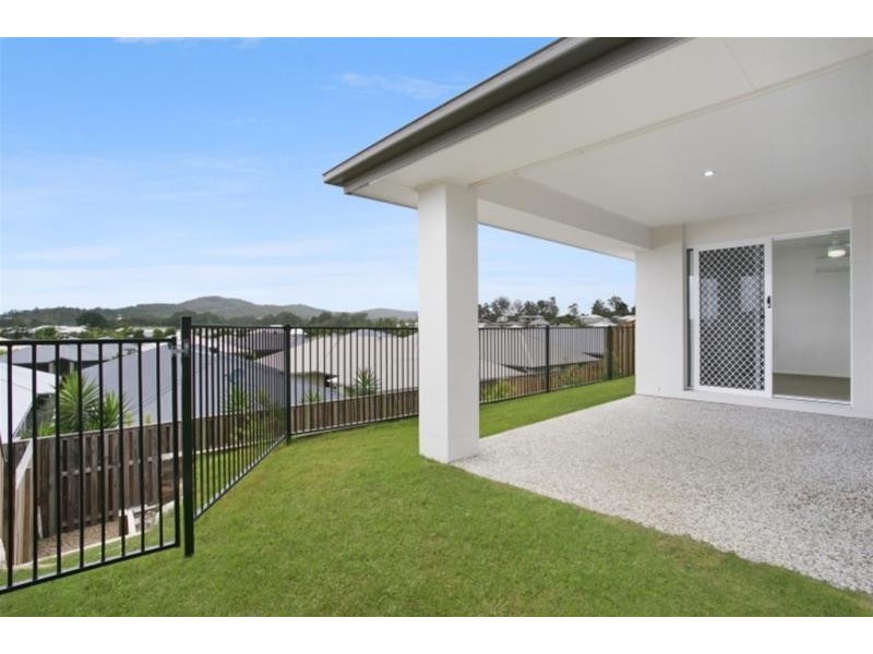 6 Hillstone Crossing, Maudsland QLD 4210