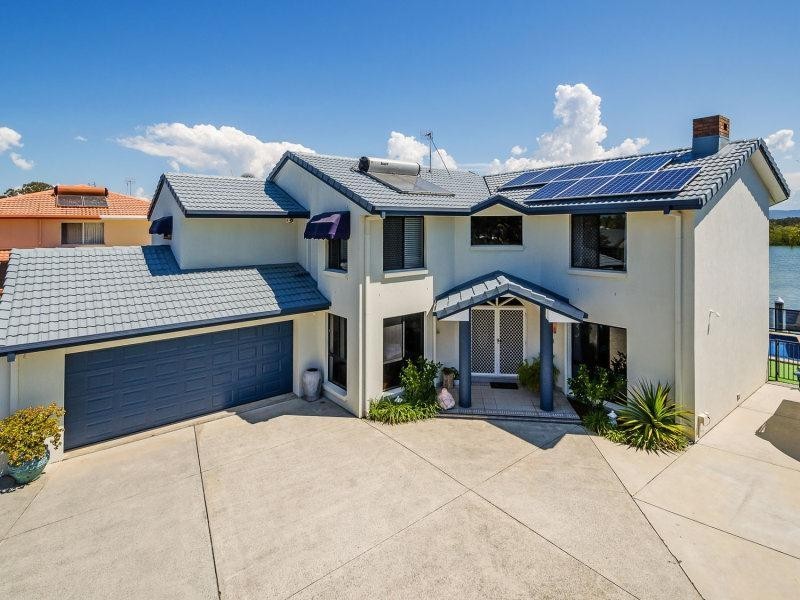 44 Tradewinds Avenue, Paradise Point QLD 4216