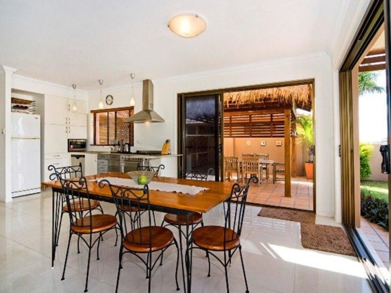 14 Markham Avenue, Runaway Bay QLD 4216