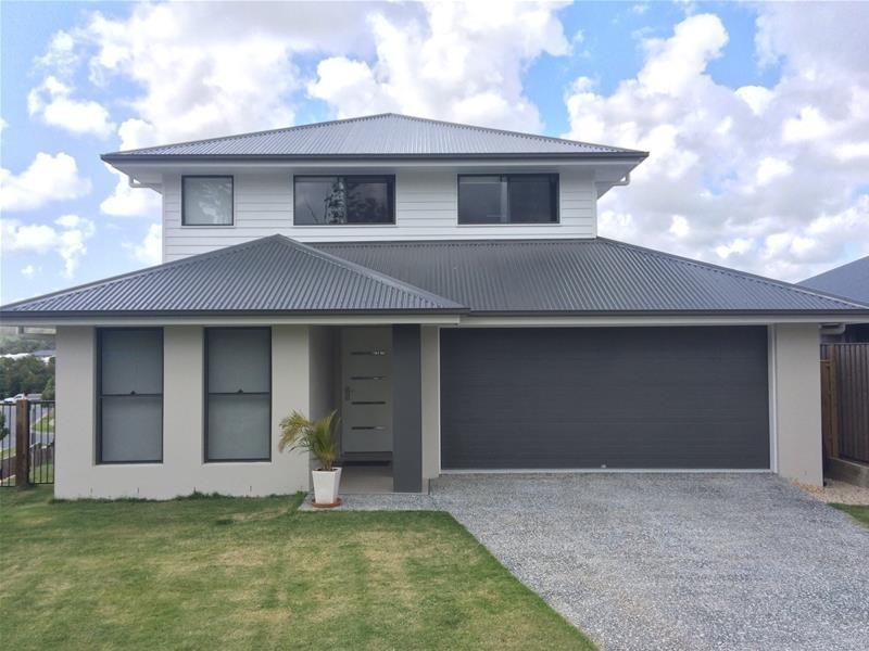2 Hillstone Crescent, Maudsland QLD 4210