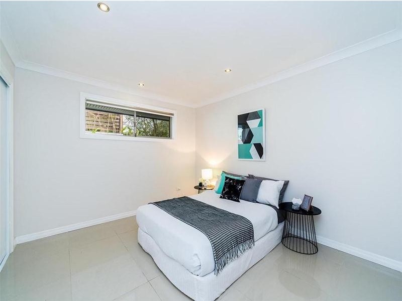 25 Ashgrove Avenue, Runaway Bay QLD 4216