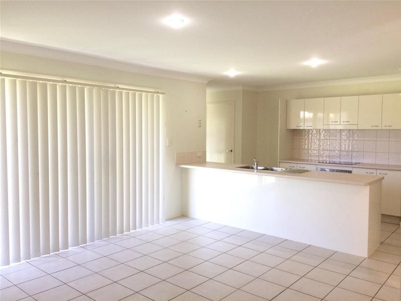 21 Sandhurst Crescent, Upper Coomera QLD 4209