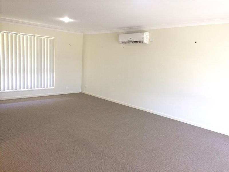 21 Sandhurst Crescent, Upper Coomera QLD 4209