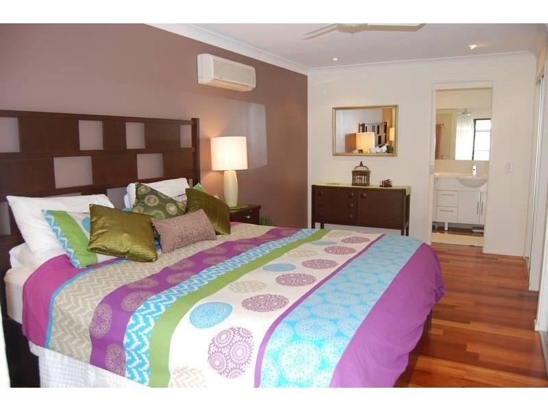 13 Mingaletta Drive, Ashmore QLD 4214