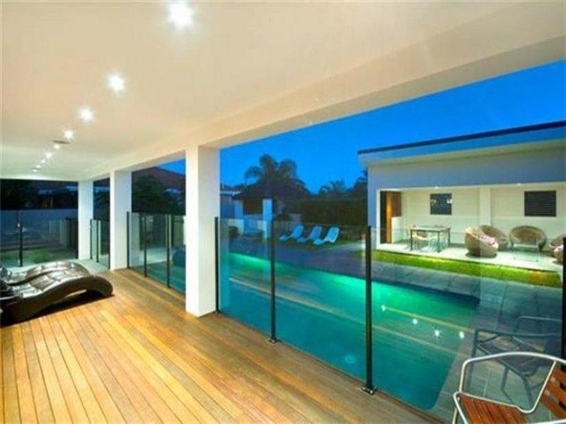 7 Rudd Street, Broadbeach Waters QLD 4218