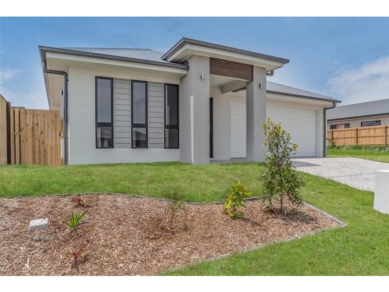 41 Flame Tree Circuit, Arundel QLD 4214