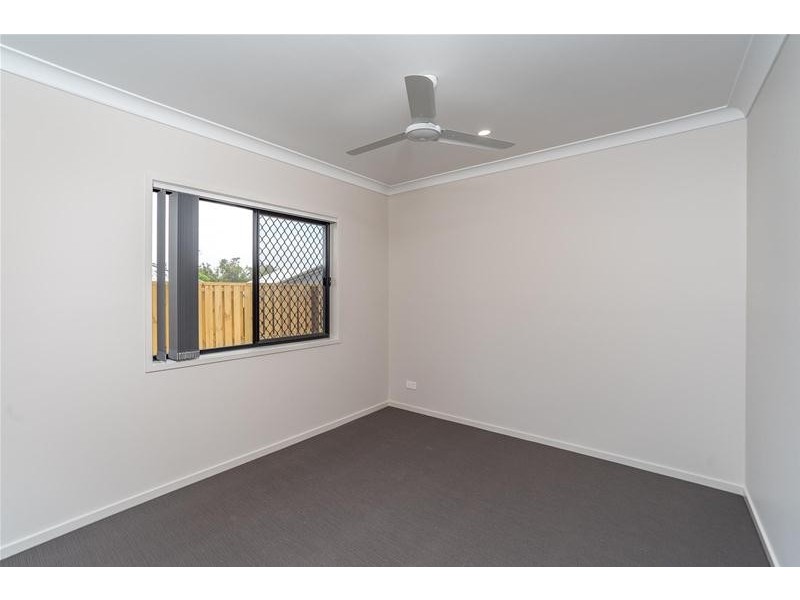 41 Flame Tree Circuit, Arundel QLD 4214