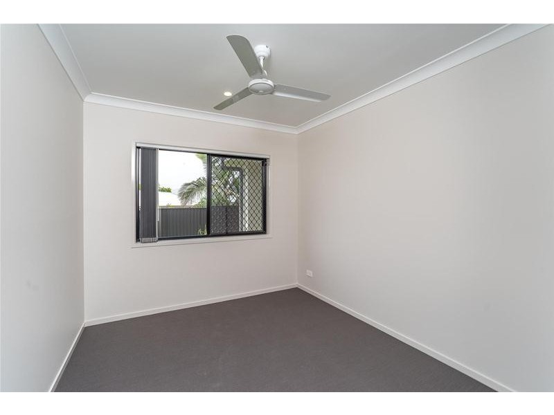 41 Flame Tree Circuit, Arundel QLD 4214