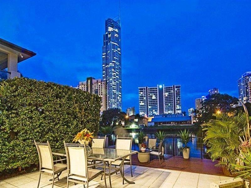 45 Paradise Island, Surfers Paradise QLD 4217