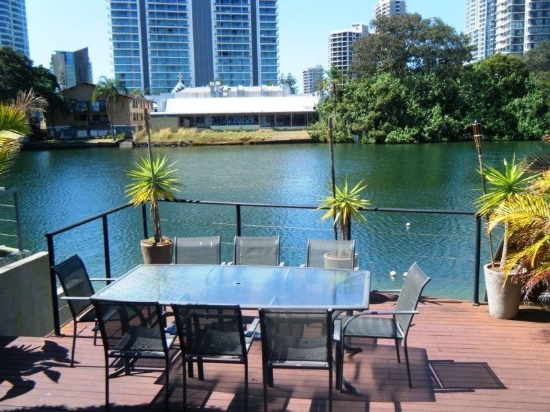 45 Paradise Island, Surfers Paradise QLD 4217