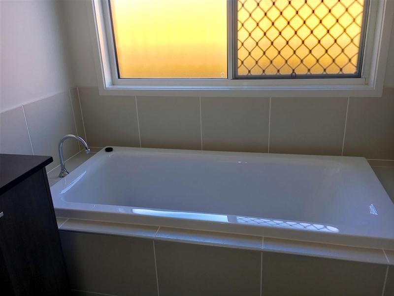 78 Flame Tree Circuit, Arundel QLD 4214