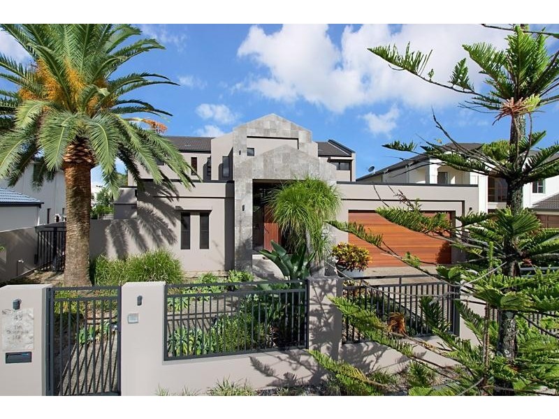 43 The Sovereign Mile, Sovereign Islands QLD 4216