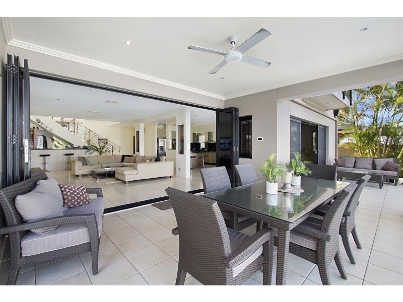 43 The Sovereign Mile, Sovereign Islands QLD 4216