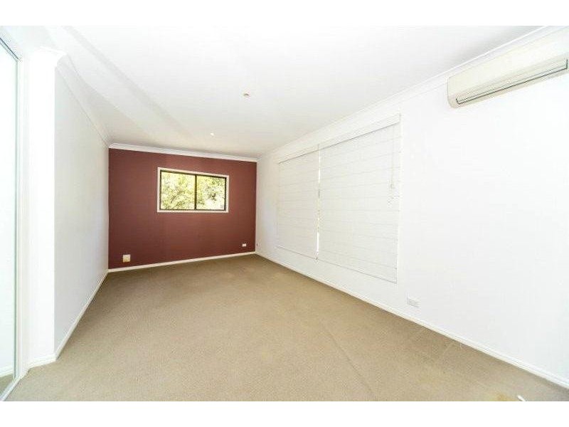 6 Tarni Street, Coombabah QLD 4216